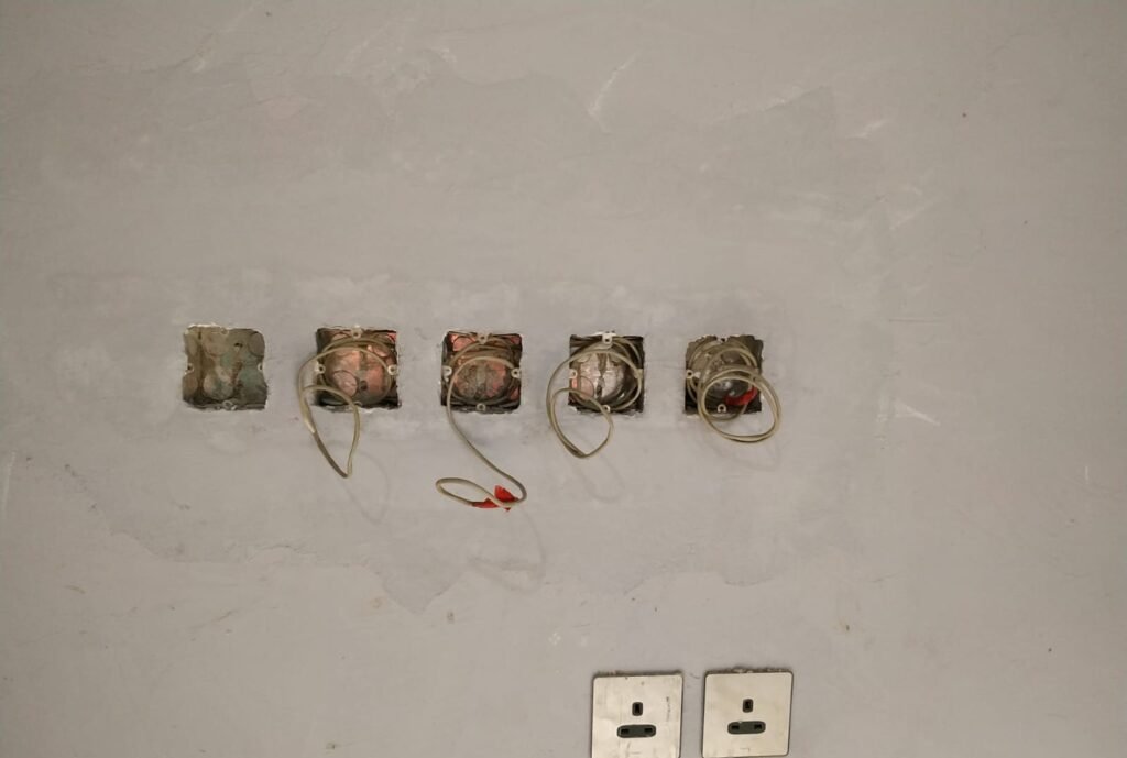 فني كهربائي منازل جدة